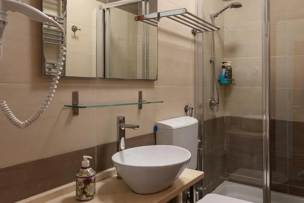 Joyful Guest House Roma 0*,  Italia