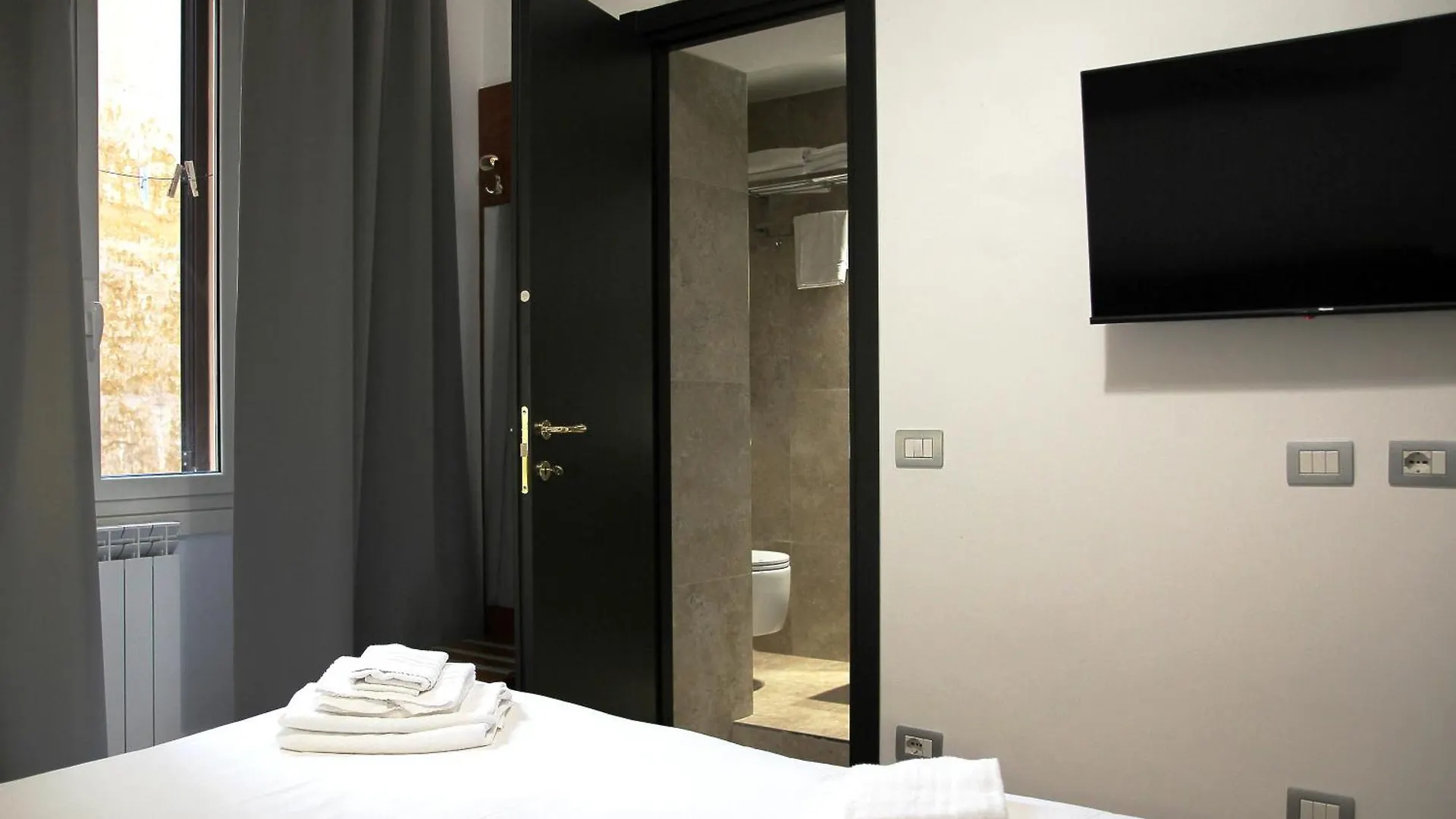 Joyful Guest House Roma